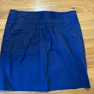 Banana Republic skirt, size 10, navy blue, with pockets